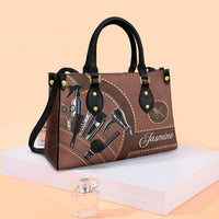 😍😍 Salon Chic: Carry Your Craft with Our Personalized Leather Handbag