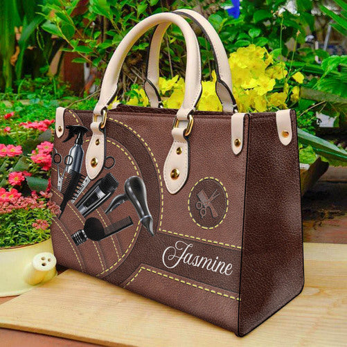😍😍 Salon Chic: Carry Your Craft with Our Personalized Leather Handbag